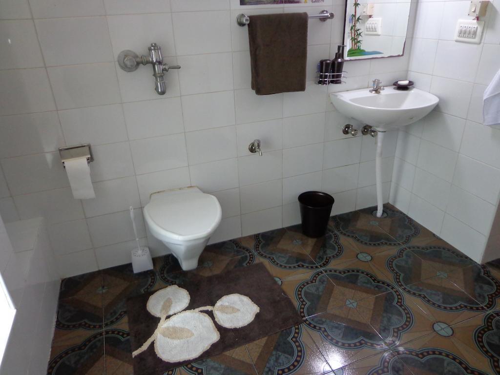 Remisha Service Apartments Ченнаї Номер фото