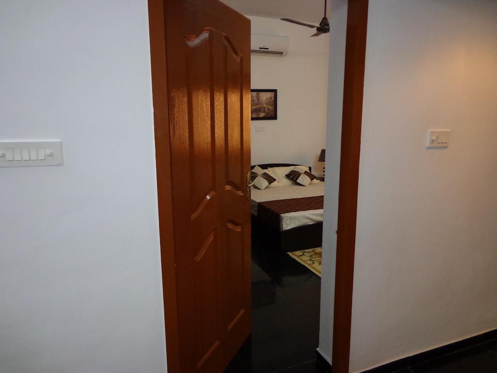 Remisha Service Apartments Ченнаї Екстер'єр фото
