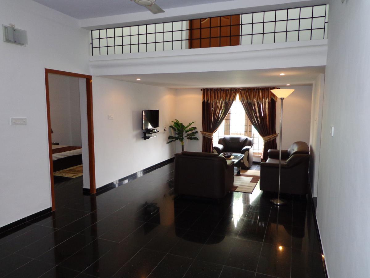 Remisha Service Apartments Ченнаї Номер фото